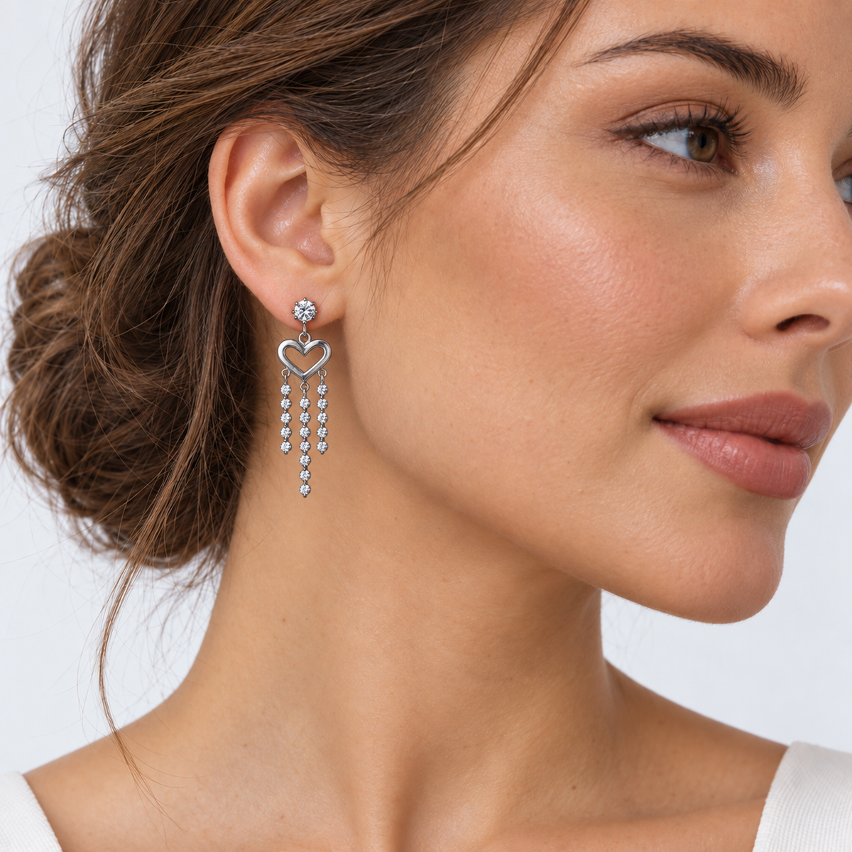 18ct White Gold Heart-Shaped Chandelier Earrings