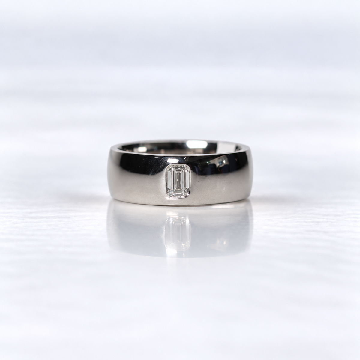 18ct White Gold Men’s Emerald-Cut Diamond Ring