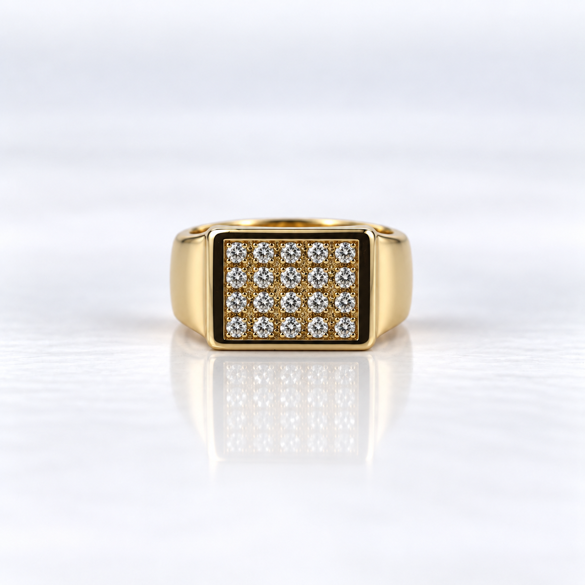 18ct Yellow Gold Men’s Ring with 20 Round Brilliant-Cut Diamonds