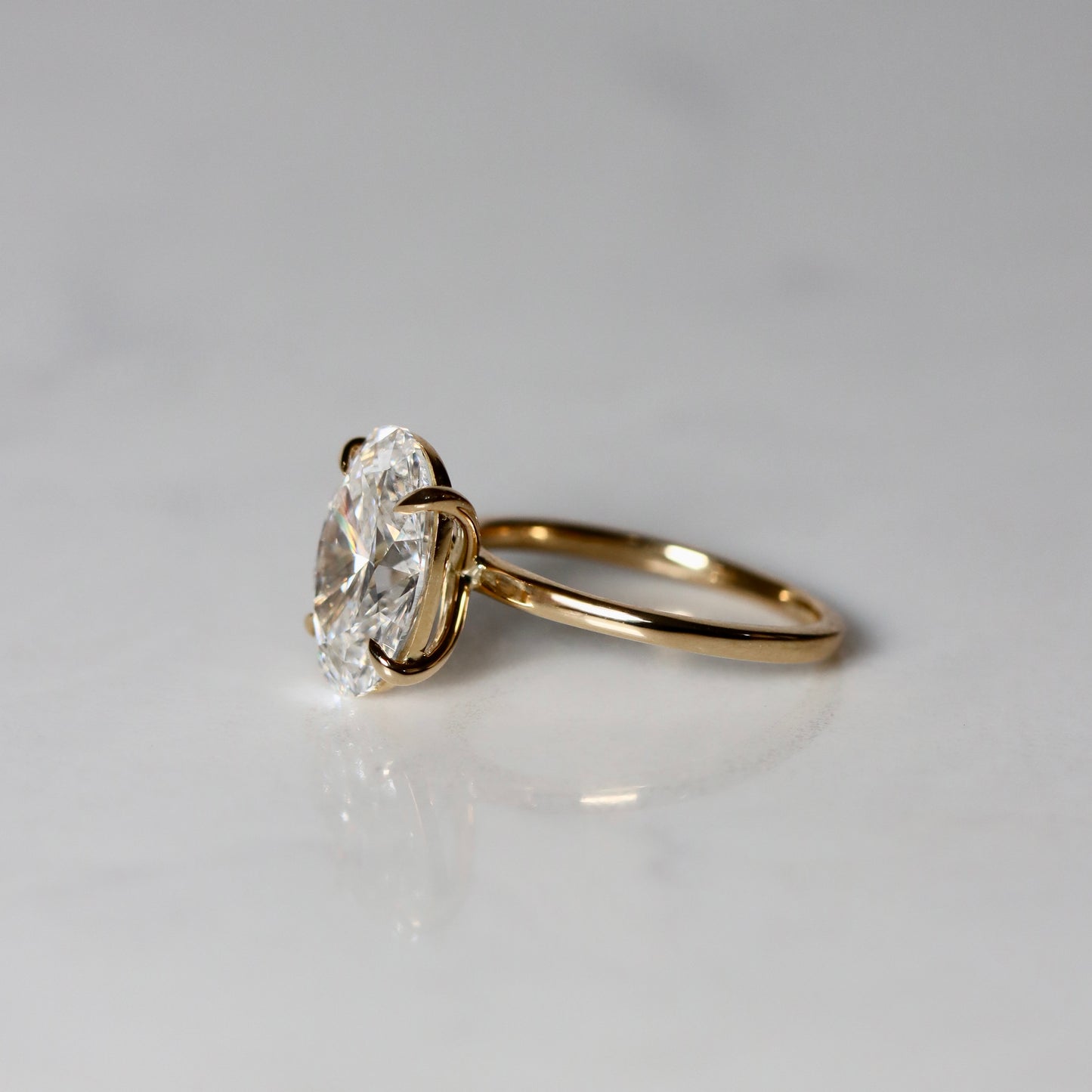 18ct Yellow Gold Oval Cut Lab Diamond Engagement Ring