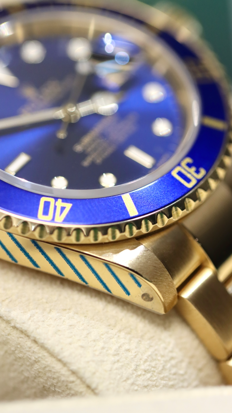 18K Yellow Gold Rolex Submariner 16618LB