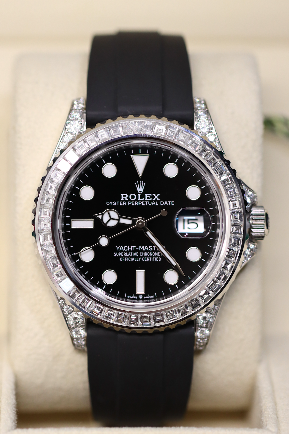 2024 Rolex Yatch-Master 42mm White Gold - F VS Diamonds