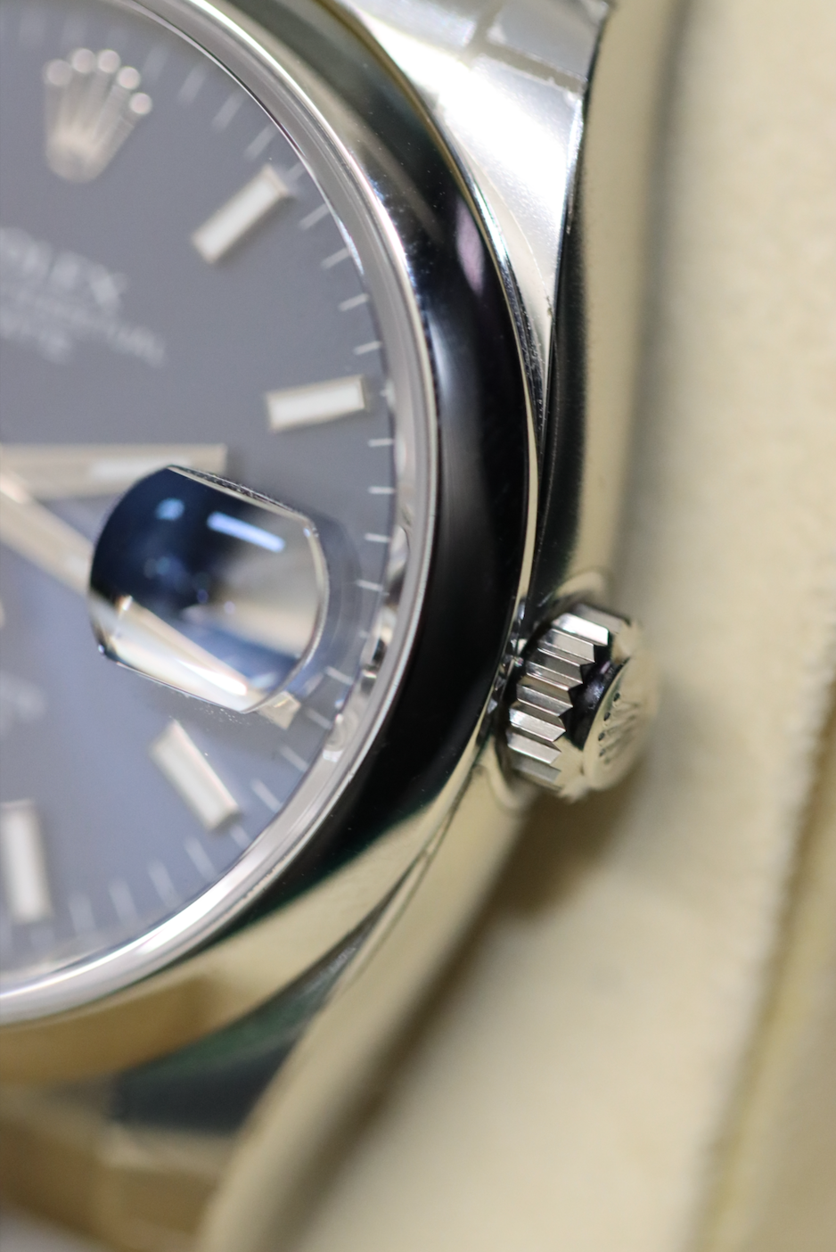 Unworn Discontinued Rolex Oyster Date 34mm