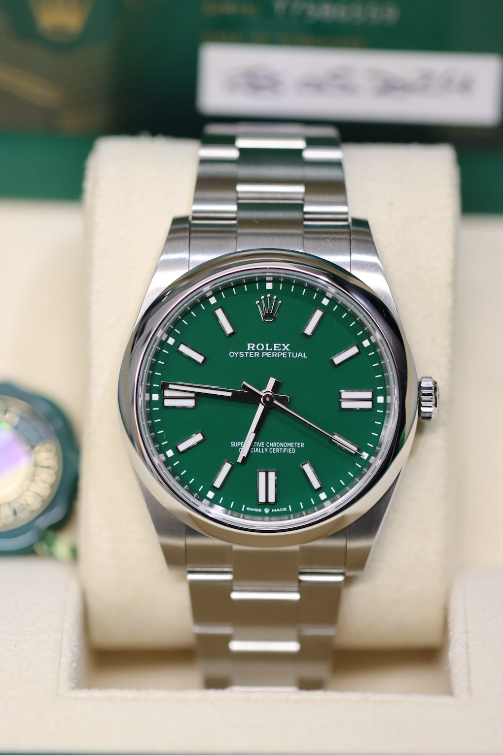 Rolex Oyster Perpetual 41mm Ref 124300