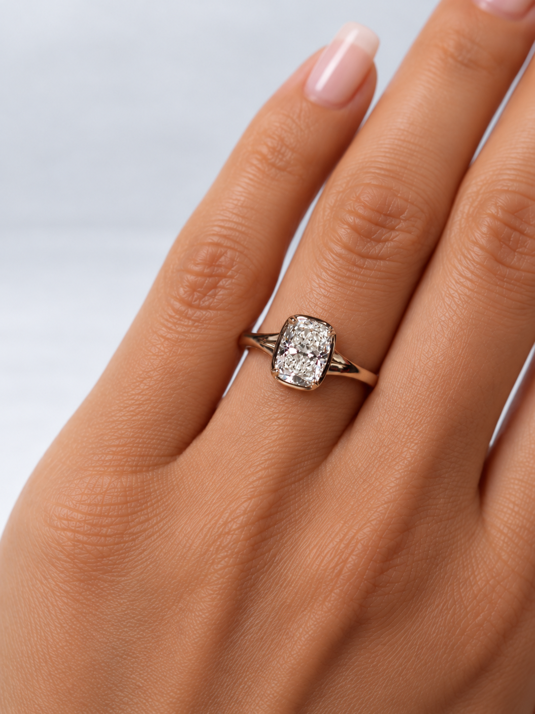 14ct Yellow Gold 3.00ct Elongated Cushion-Cut Lab-Grown Diamond Ring