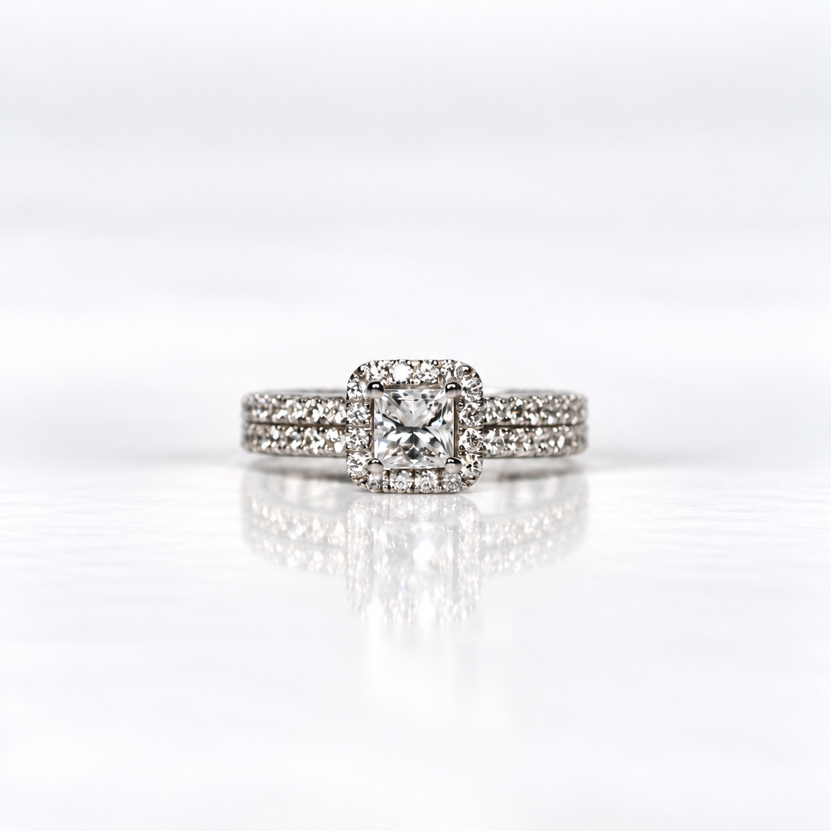18ct White Gold 0.50ct Princess-Cut Diamond Halo Dress Ring – H/SI1