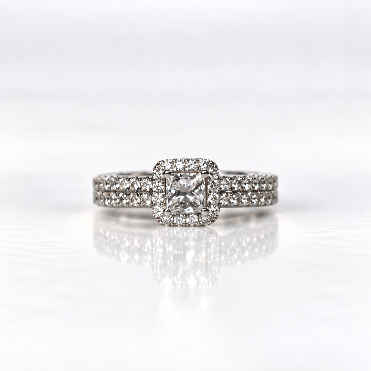 18ct White Gold GIA-Certified 0.50ct Diamond Halo Engagement Ring – H/SI1