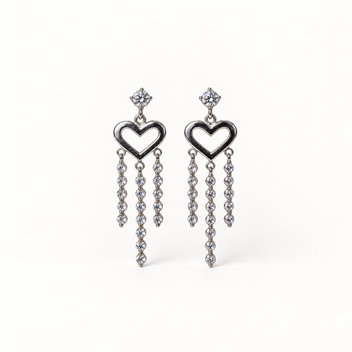 18ct White Gold Heart-Shaped Chandelier Earrings