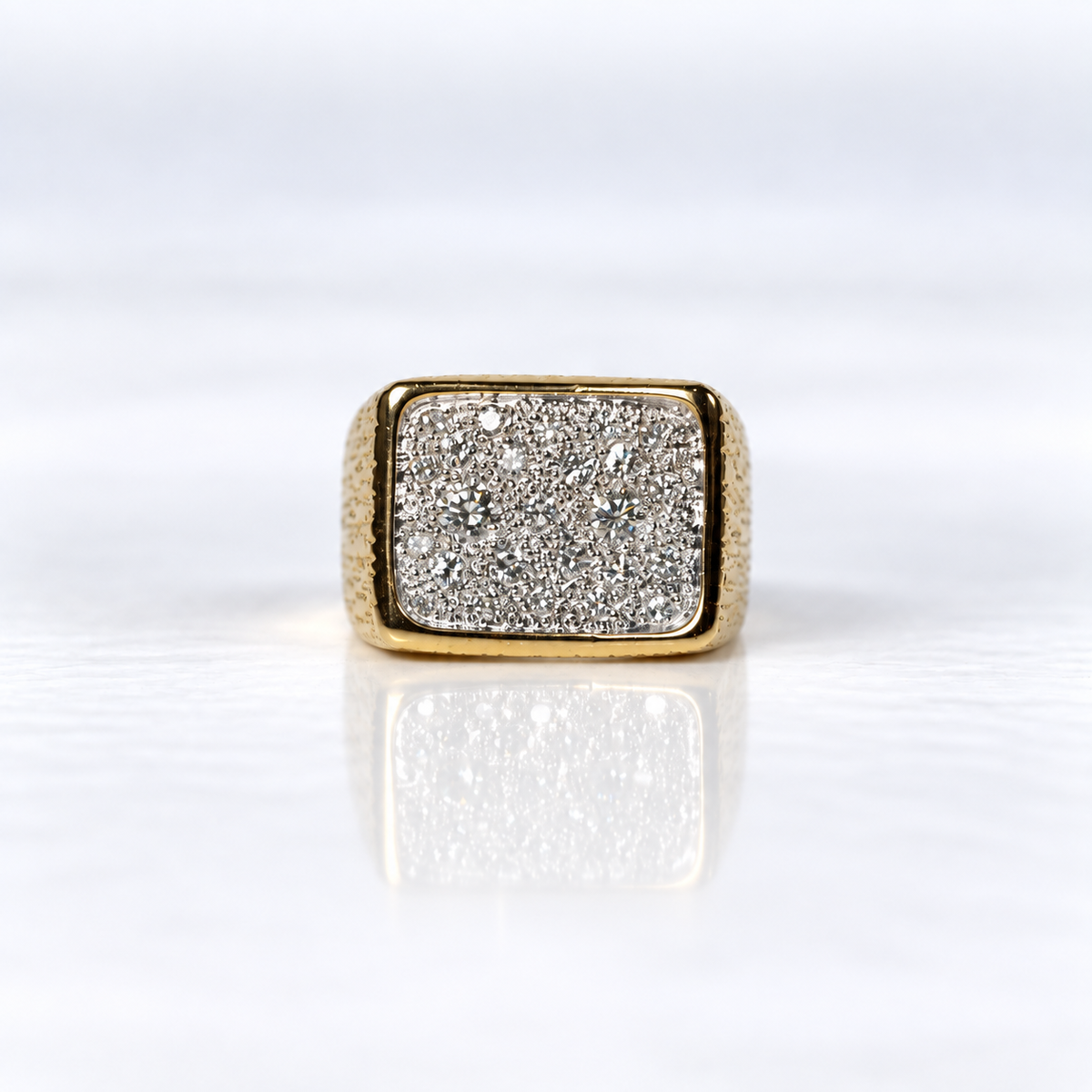 18ct Yellow Gold 1.33ct Diamond Men’s Ring with Hand-Hammered Finish