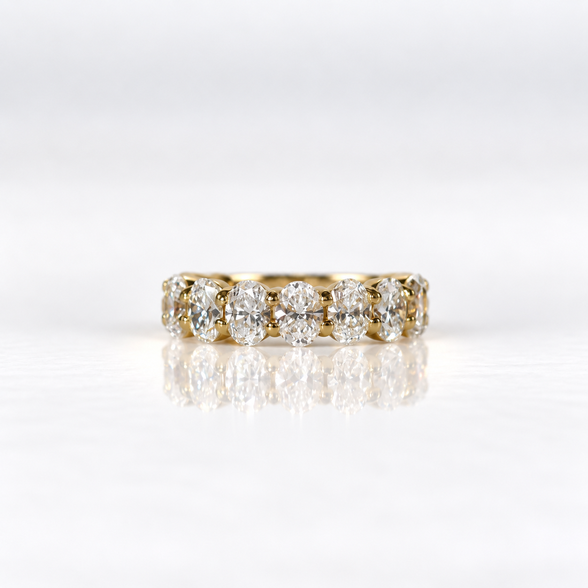 18ct Yellow Gold Approx. 3.00ct Oval-Cut Lab-Grown Diamond Ring