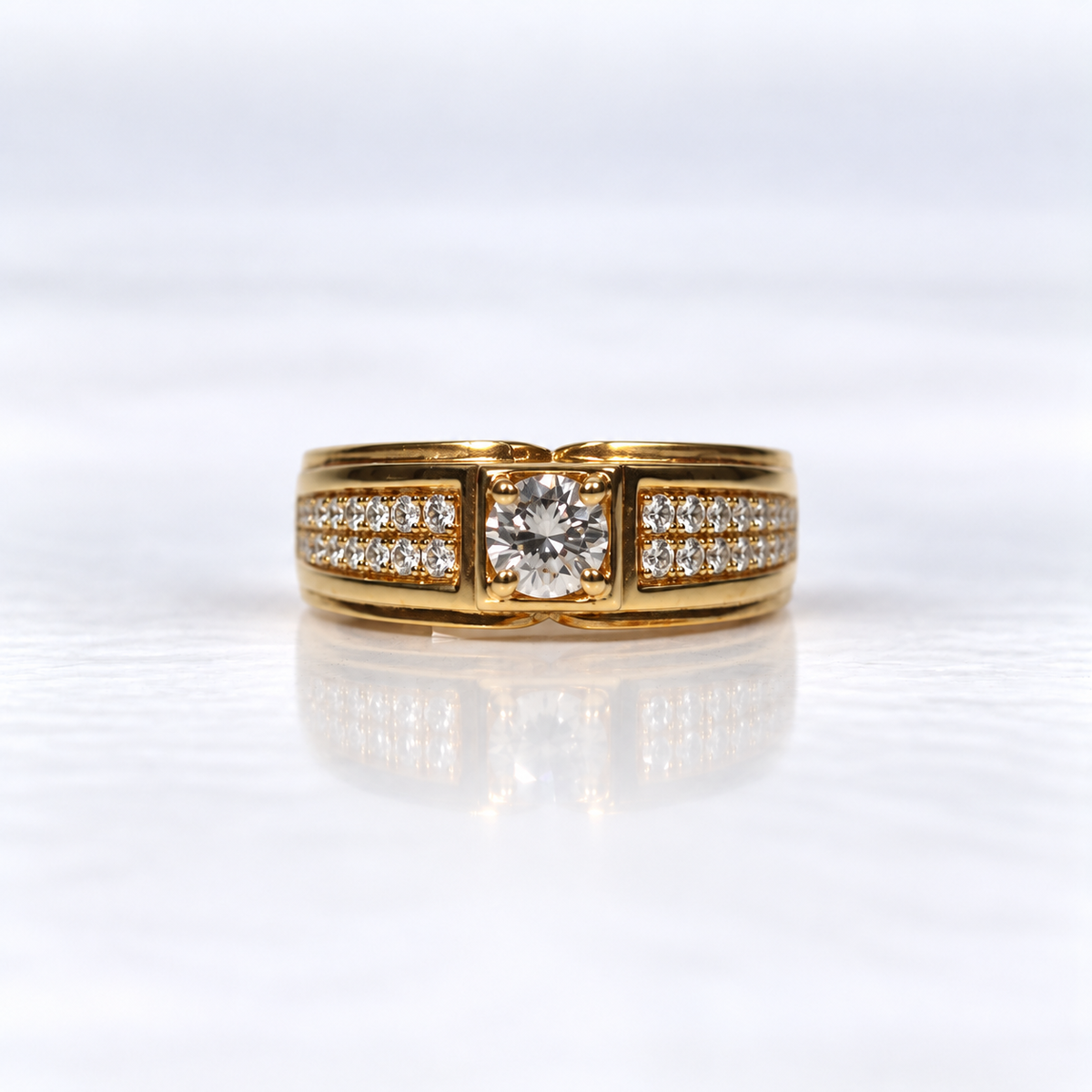 18ct Yellow Gold Men’s 1.00ct F/VVS Diamond Ring with Shoulder Stones