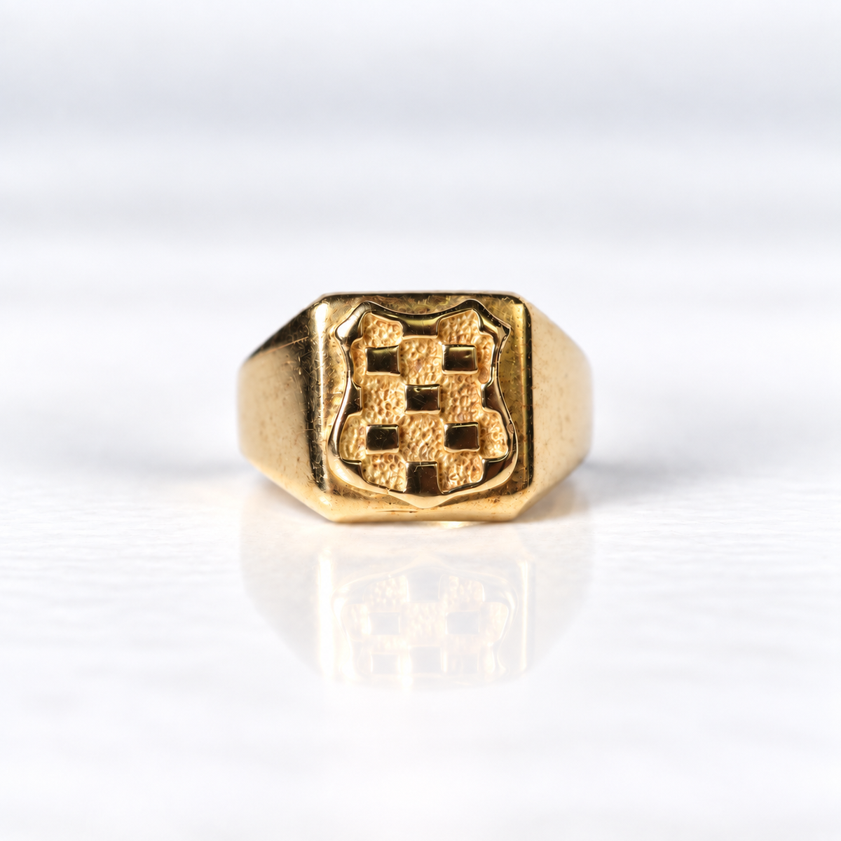 18ct Yellow Gold Men’s Croatian Shield Ring