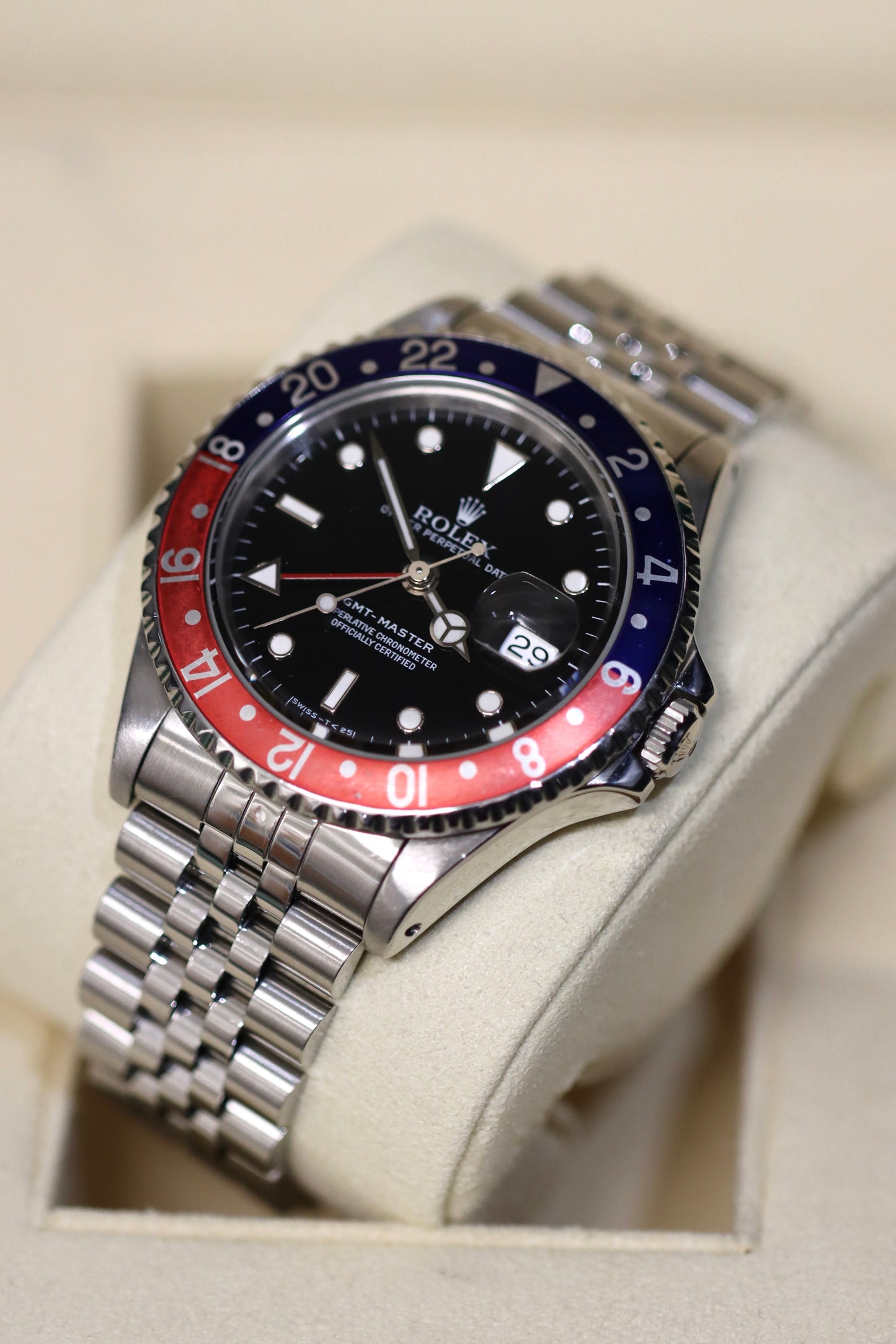 1991 Rolex Pepsi GMT-MASTER REF: 16700