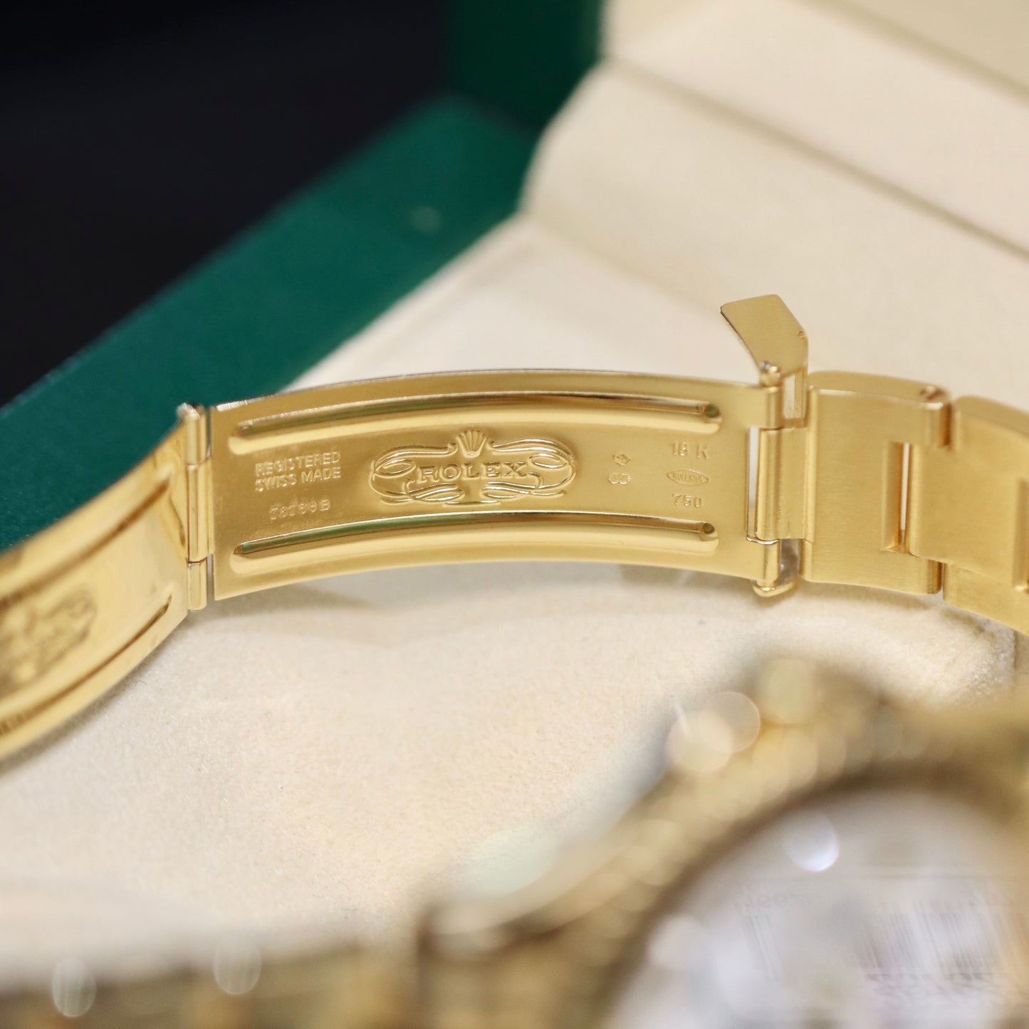 2005 Rolex Yacht-Master 40MM - 16628 - Box & Papers
