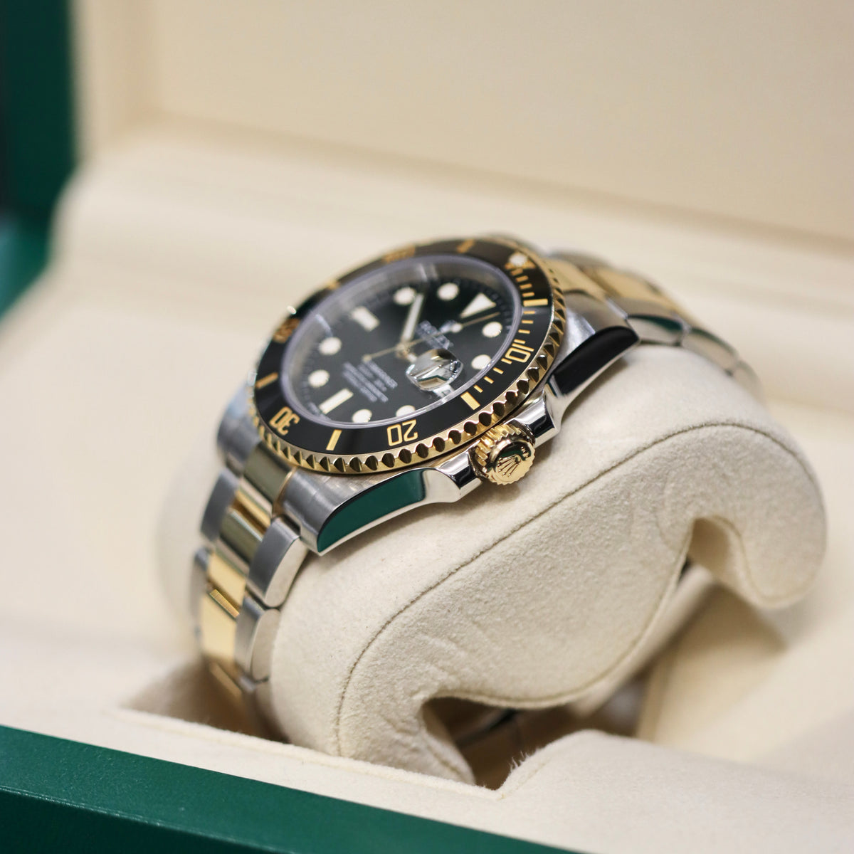 2015 Rolex Submariner 40MM - 116613LN - Box & Papers