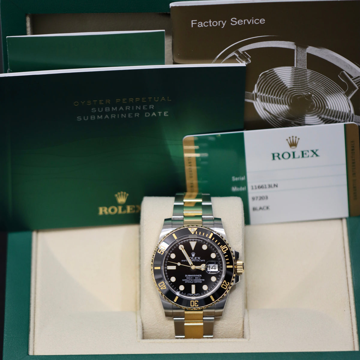 2015 Rolex Submariner 40MM - 116613LN - Box & Papers