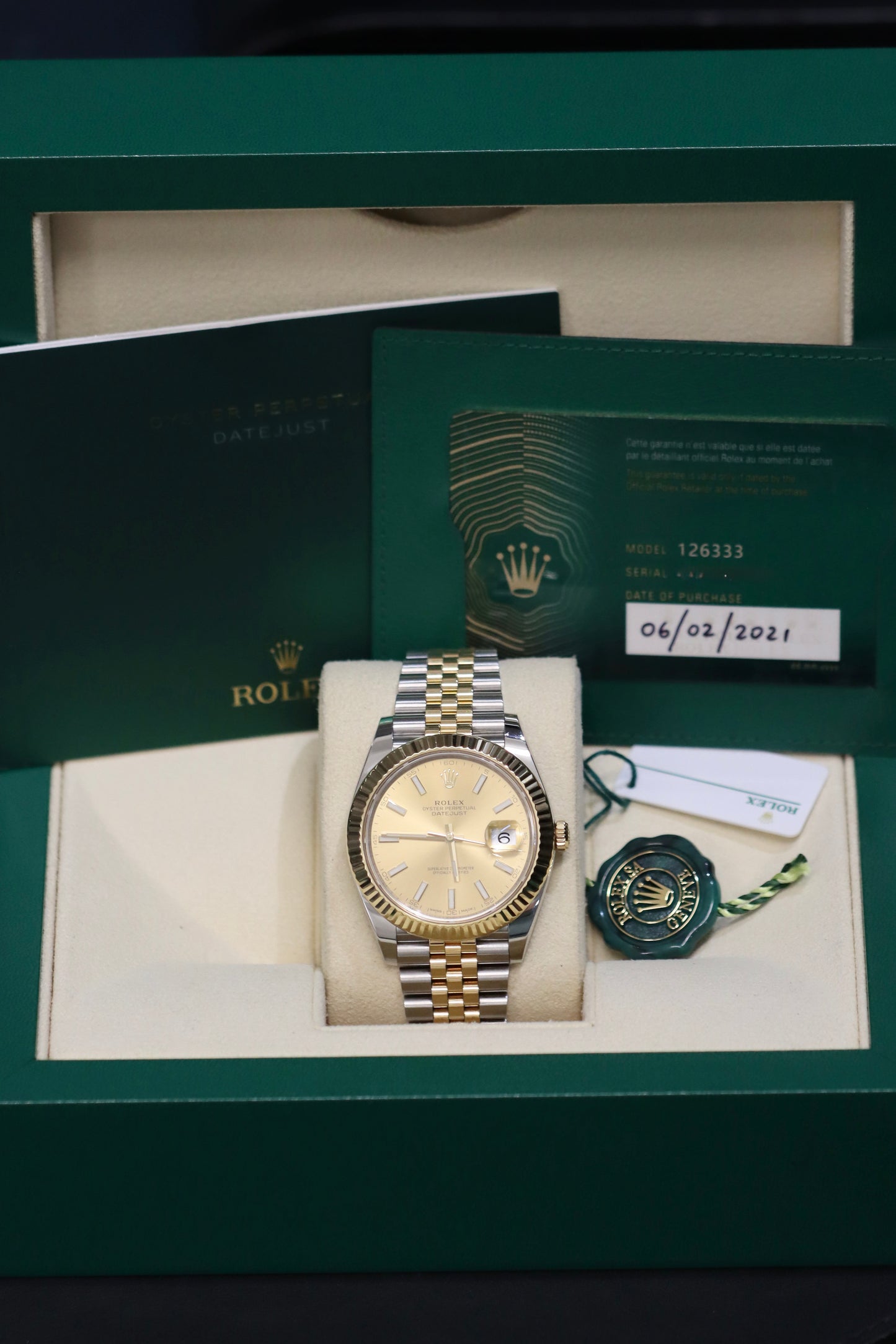 Rolex Datejust 41mm 126333 - Champagne Index