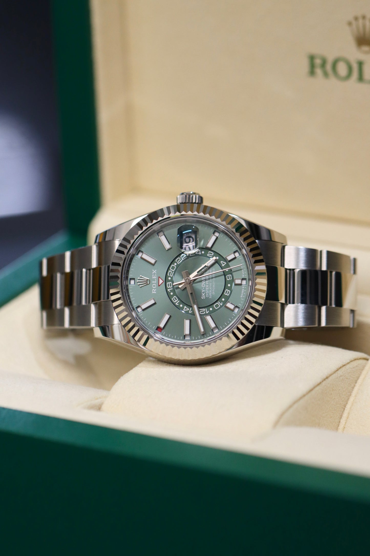 Rolex Sky-Dweller Mint Green 336934