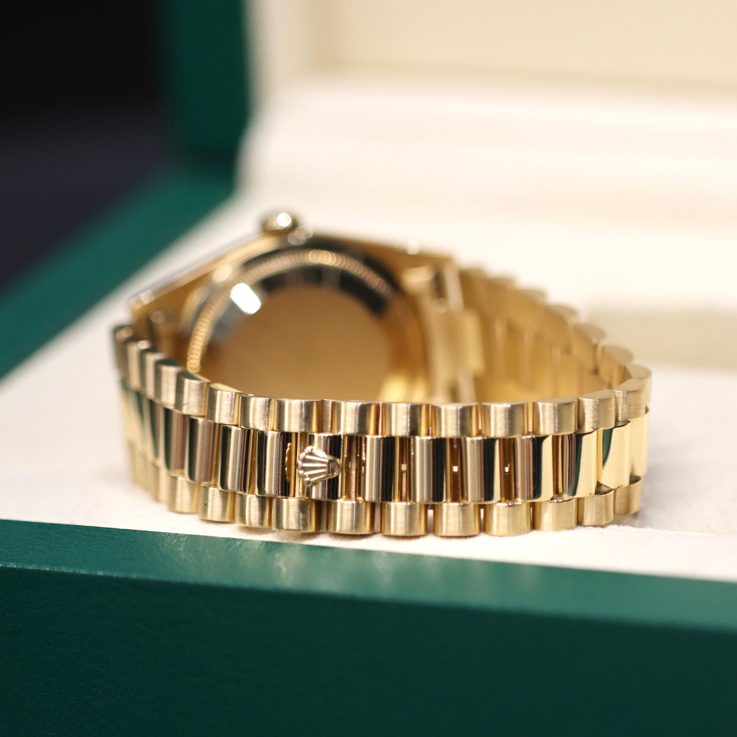 Rolex Day-Date 36MM - 18238 - Diamond Dial