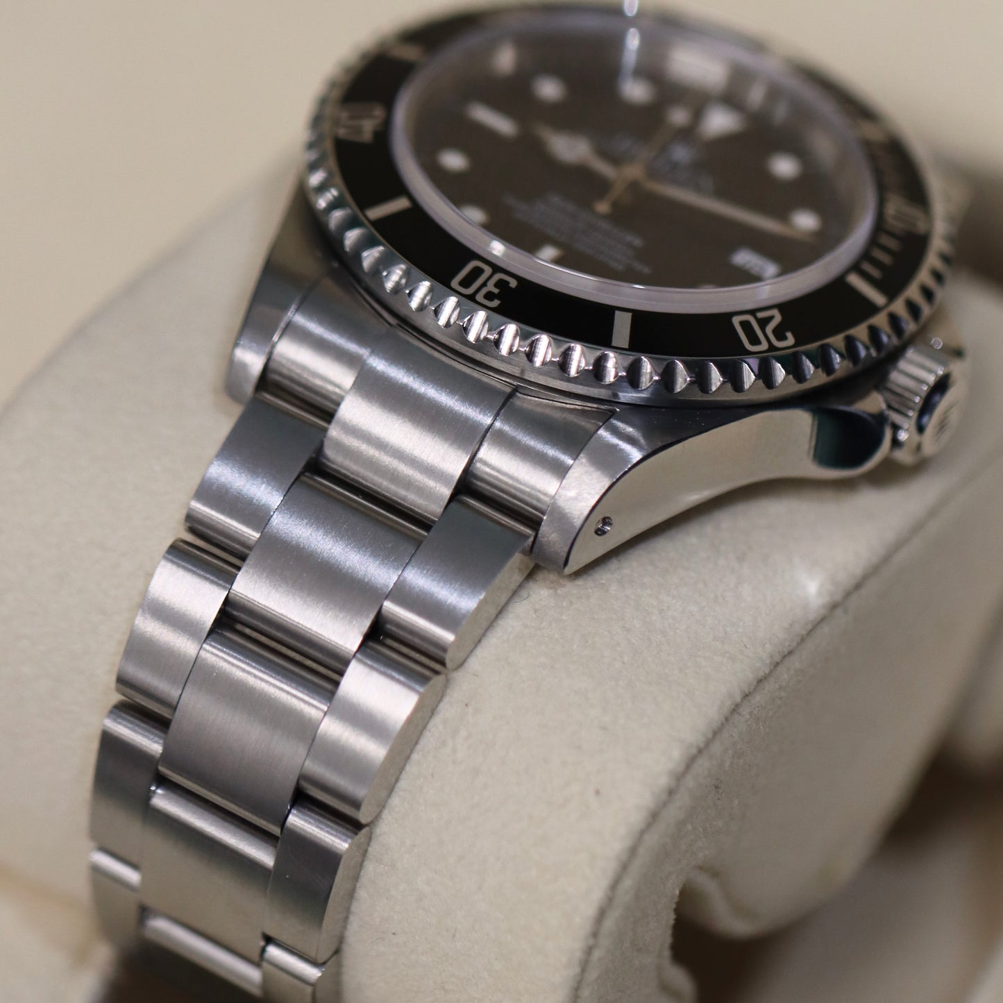 Rolex Sea-Dweller 16600 - 40MM - B&P