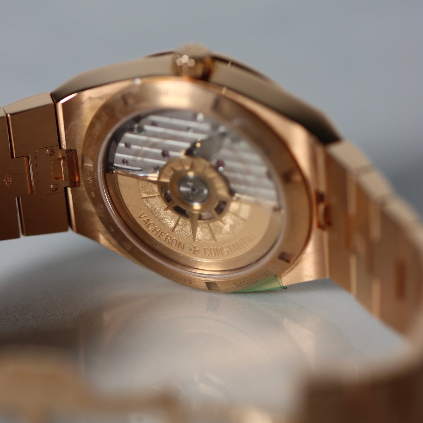 Unworn Vacheron Constantin Overseas - 4500V/110R - Box & Papers