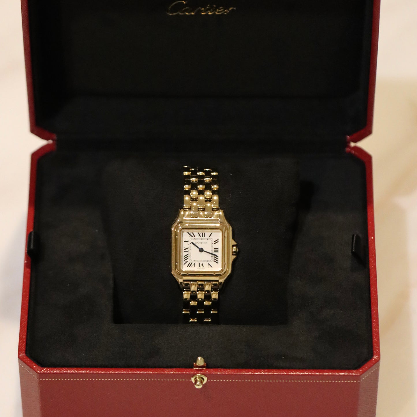 2022 Cartier Panthère Medium - 18K Yellow Gold - RRP: $49,100