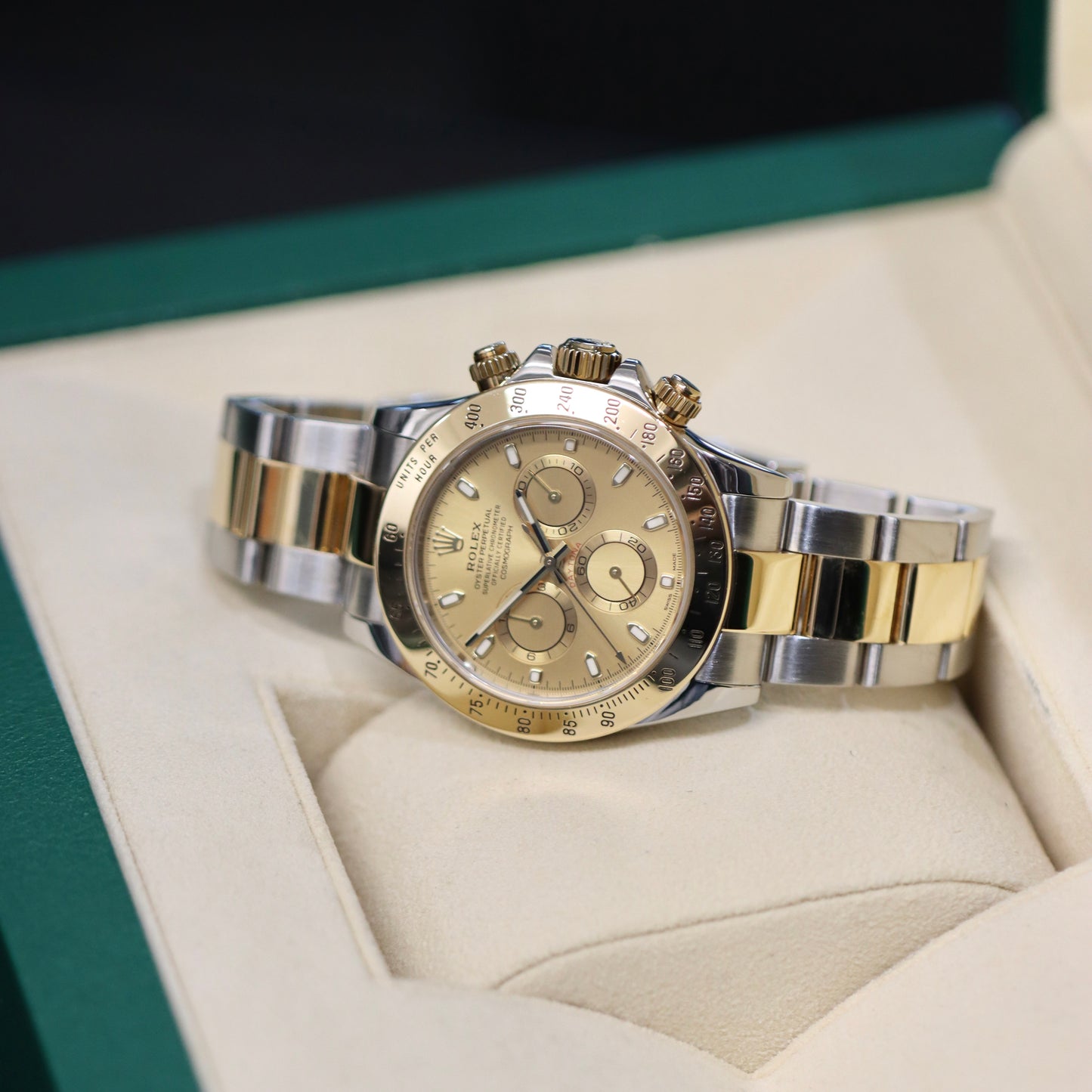 2008 Rolex Daytona - 40MM - 116523 - Champagne - Box & Papers