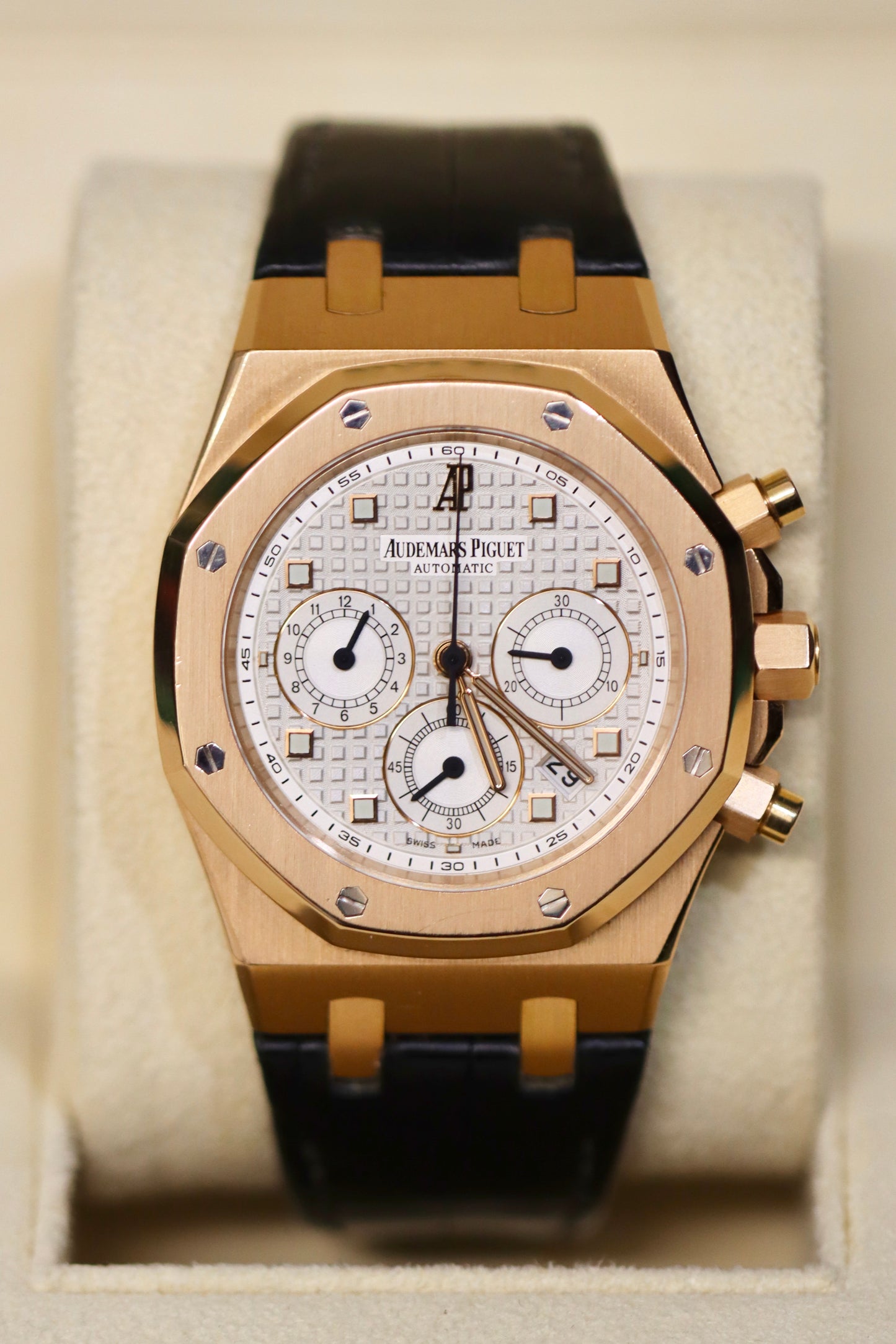 Audemars Piguet Royal Oak 39MM - Ref: 26022OR.OO.D088CR.01