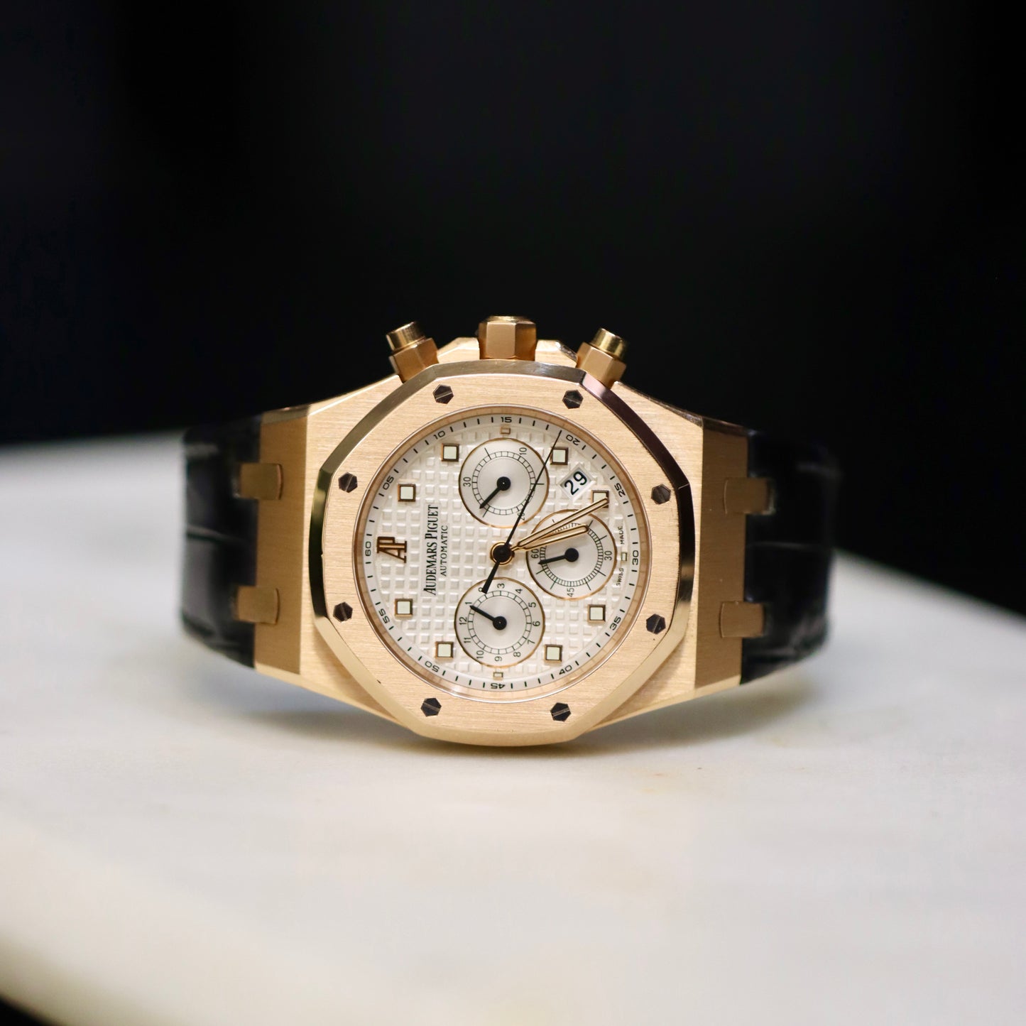 Audemars Piguet Royal Oak 39MM - Ref: 26022OR.OO.D088CR.01
