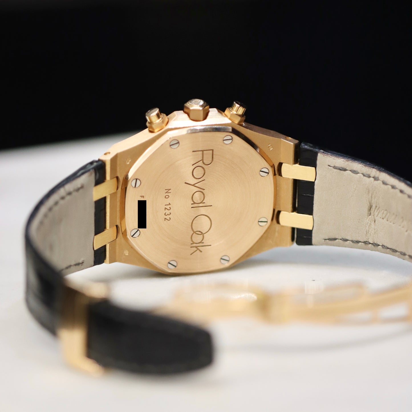 Audemars Piguet Royal Oak 39MM - Ref: 26022OR.OO.D088CR.01