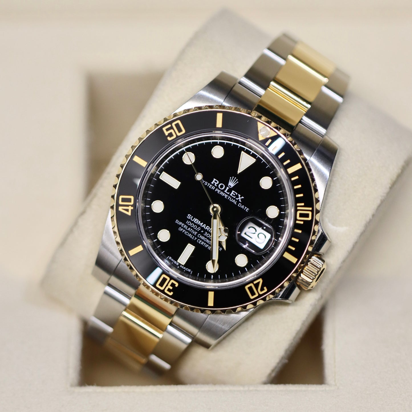 2018 Rolex Submariner 116613LN - 40MM - BOX & PAPERS