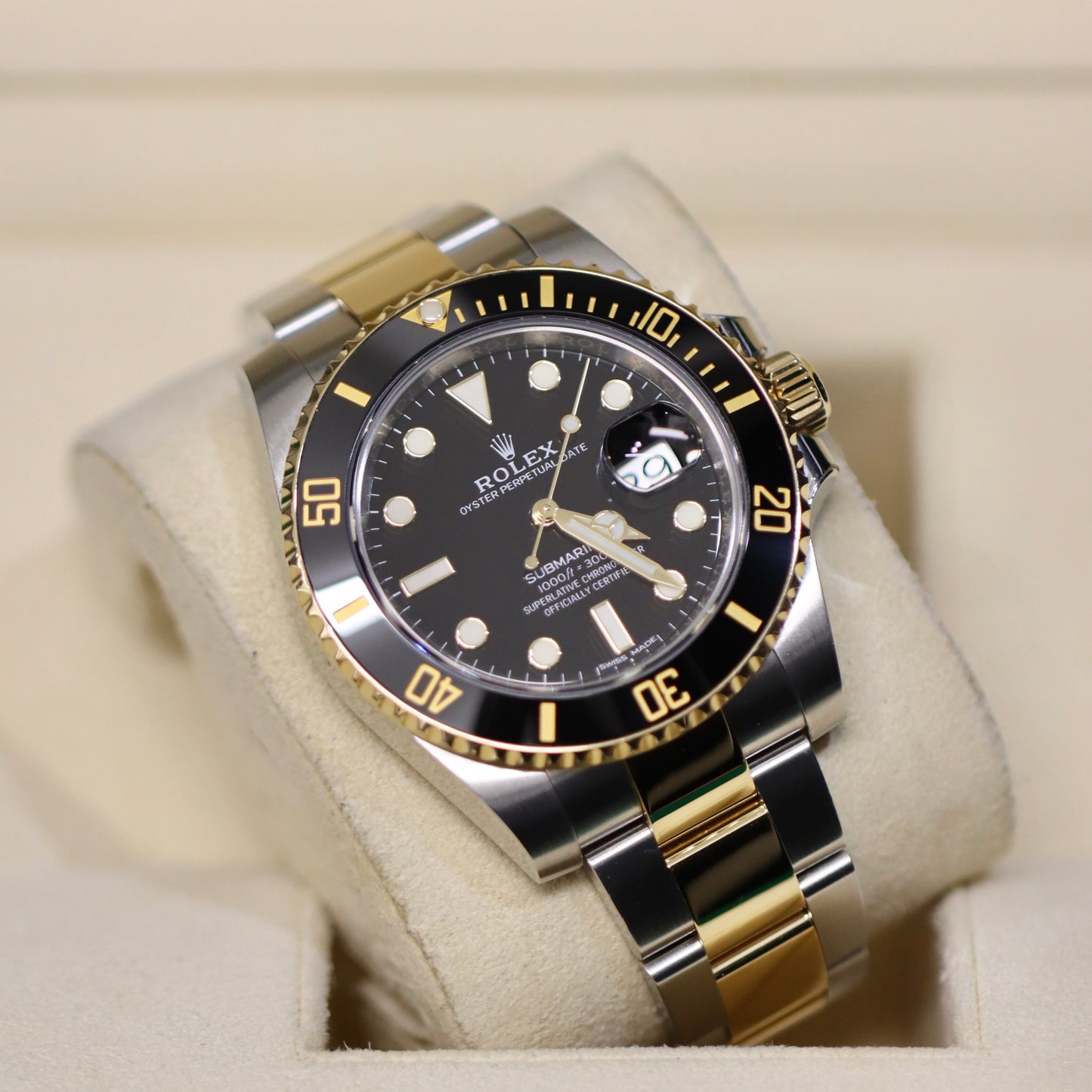2018 Rolex Submariner 116613LN - 40MM - BOX & PAPERS