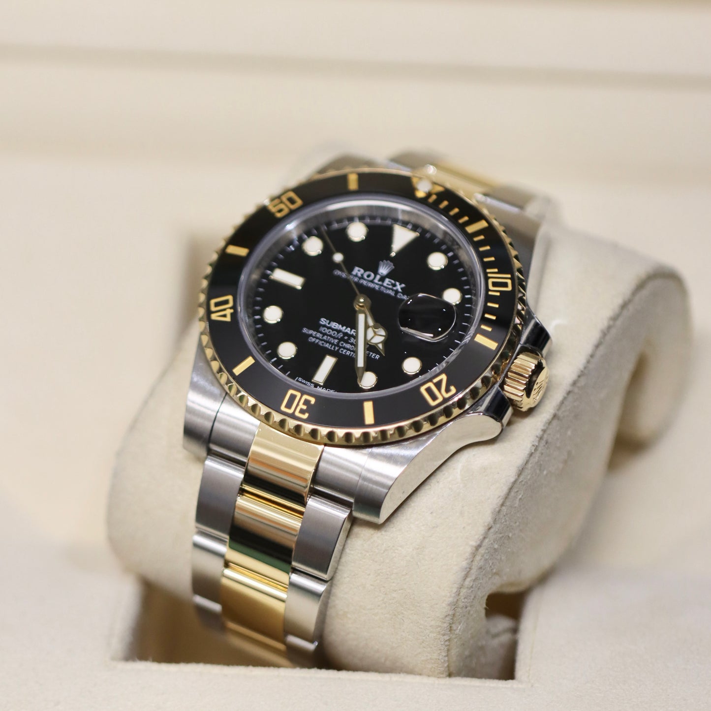 2018 Rolex Submariner 116613LN - 40MM - BOX & PAPERS