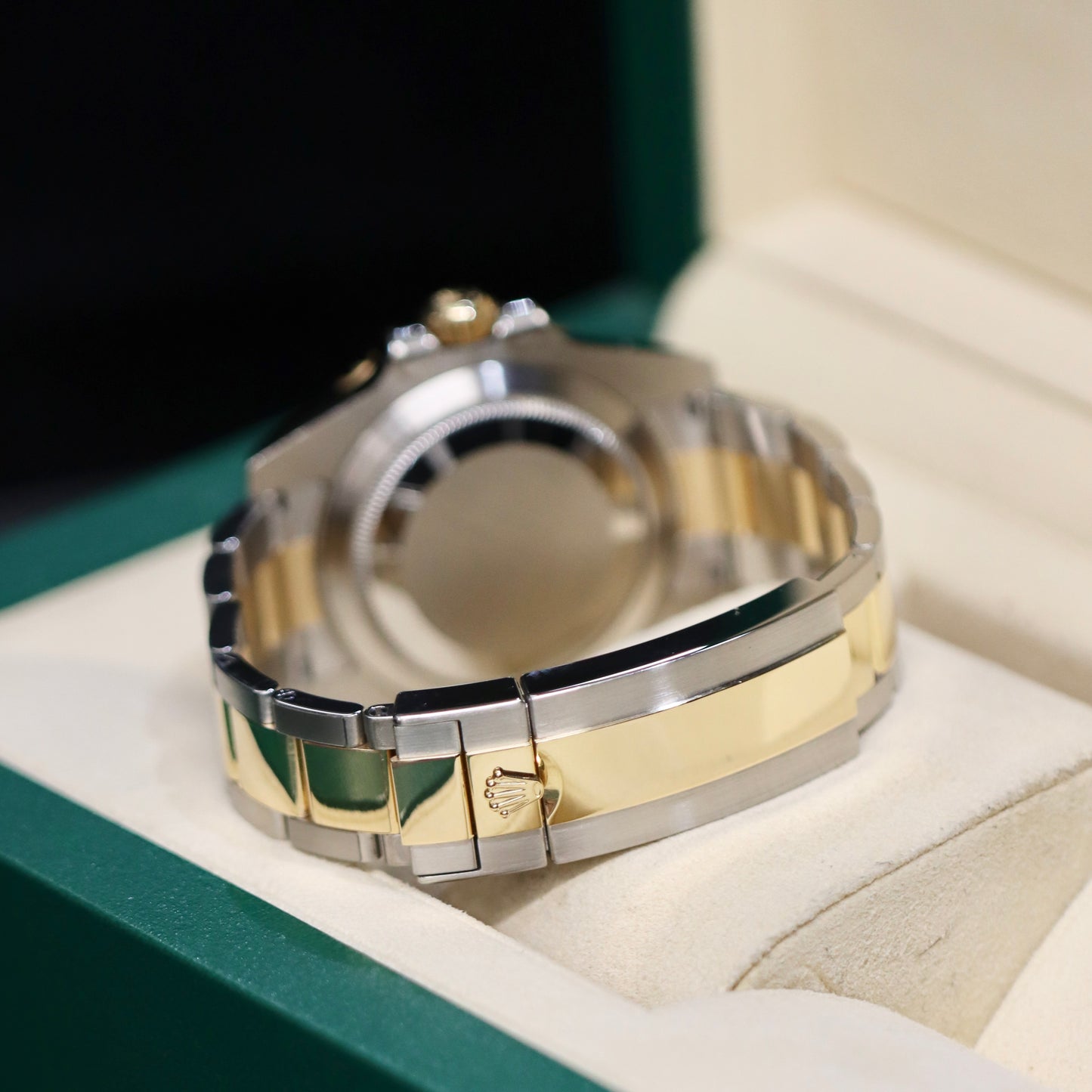 2018 Rolex Submariner 116613LN - 40MM - BOX & PAPERS