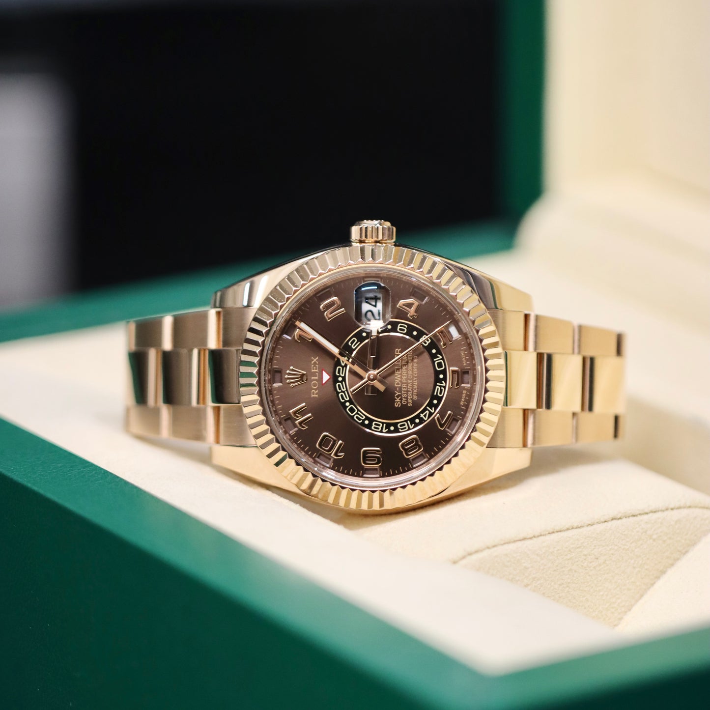 2018 Rolex Sky-Dweller - Chocolate - Everose Gold - 326935 - Full Set