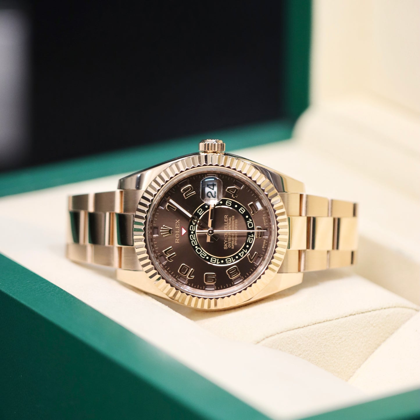 2018 Rolex Sky-Dweller - Chocolate - Everose Gold - 326935 - Full Set