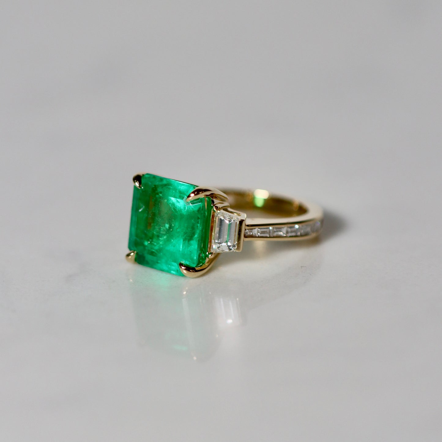 7.13ct Natural Emerald & Diamond Ring