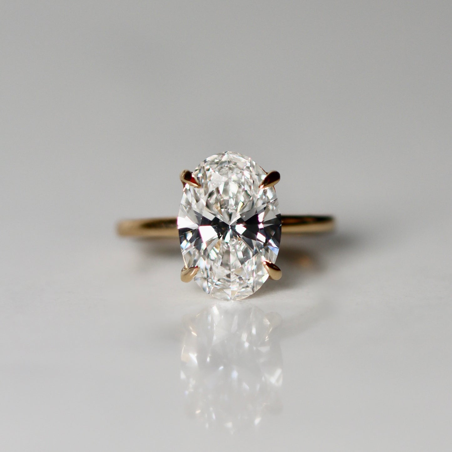 18ct Yellow Gold Oval Cut Lab Diamond Engagement Ring
