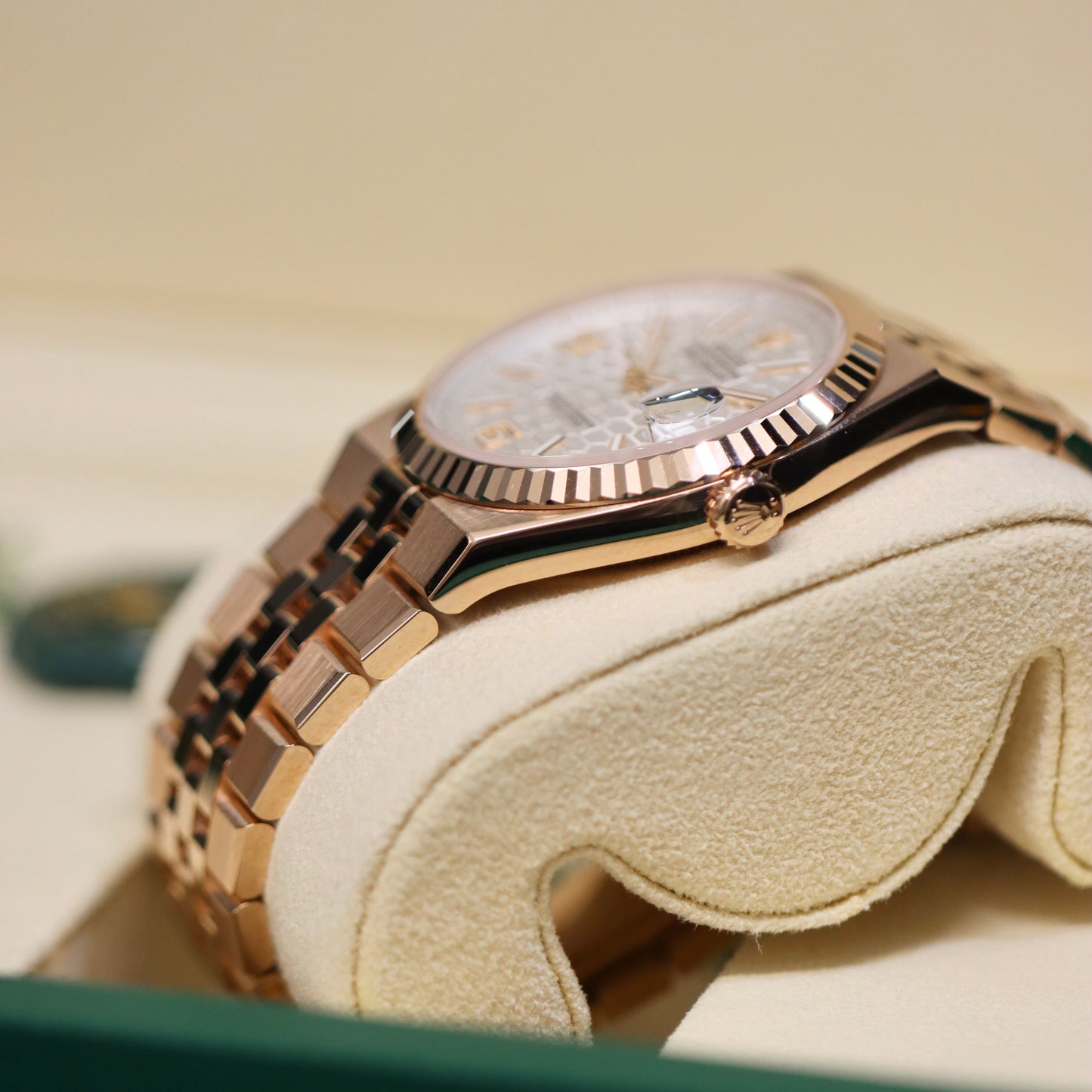 2026 Rolex Land-Dweller - 40MM - Everose Gold - Unworn