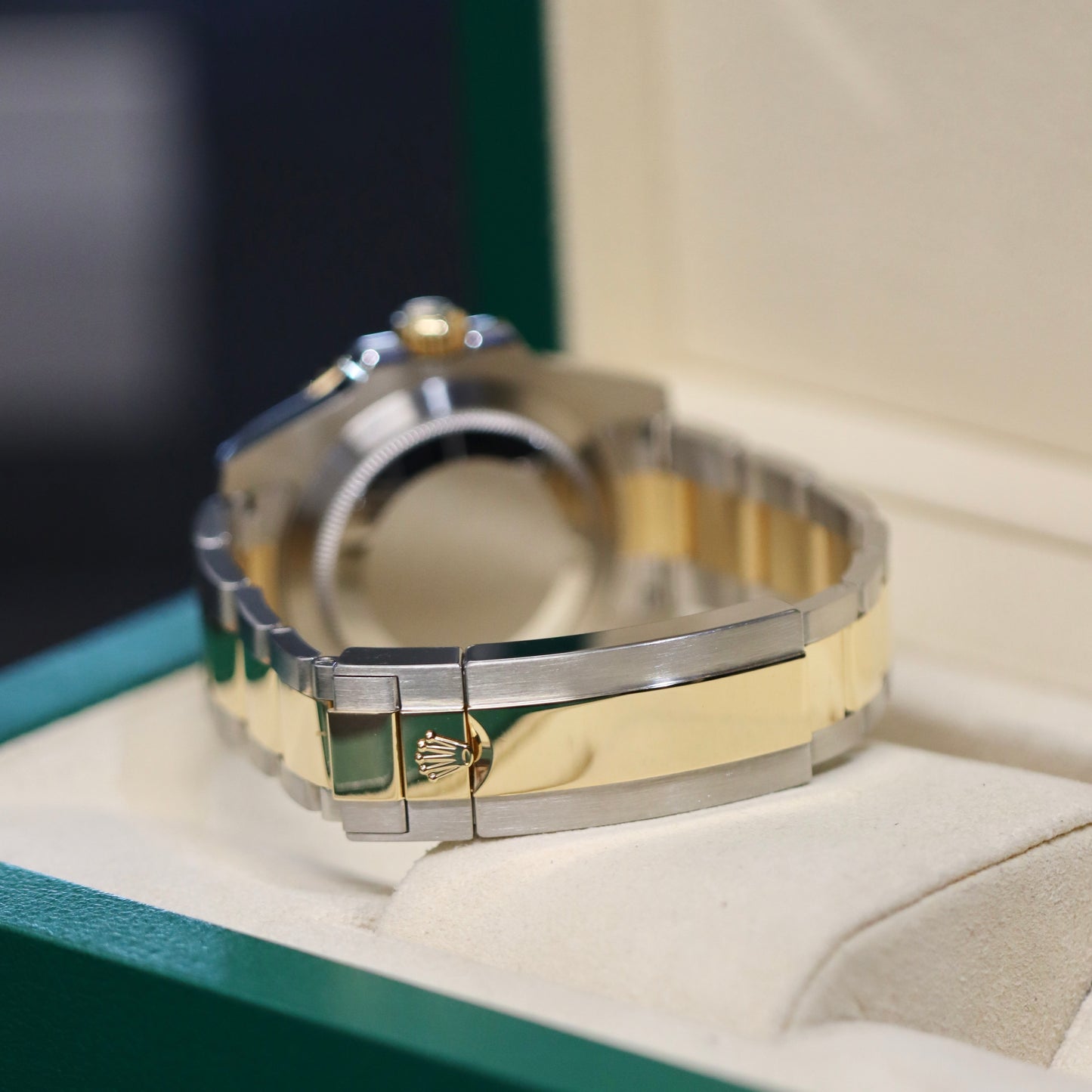 2016 Rolex Submariner 'Bluesy' 116613LB - Box and Papers