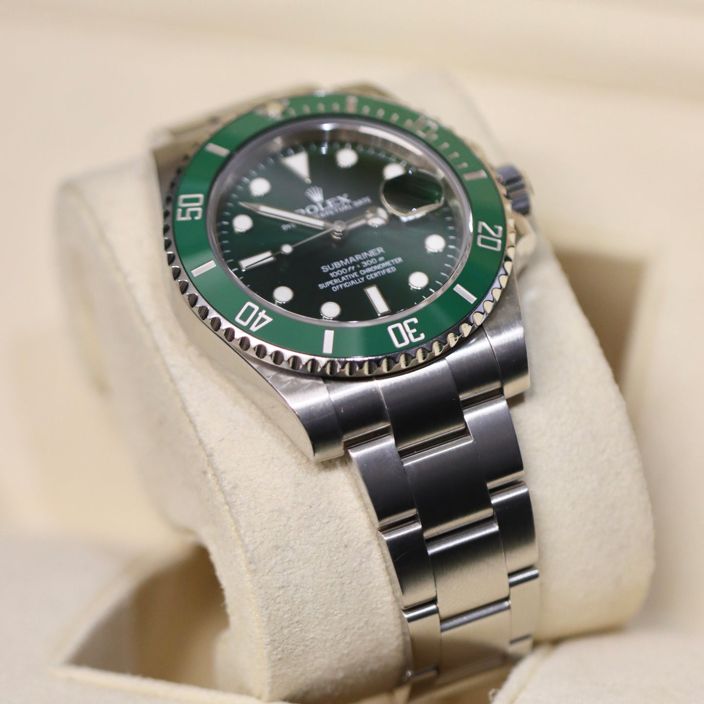 Rolex Submariner 'Hulk' 116610LV - 40MM - Box & Papers
