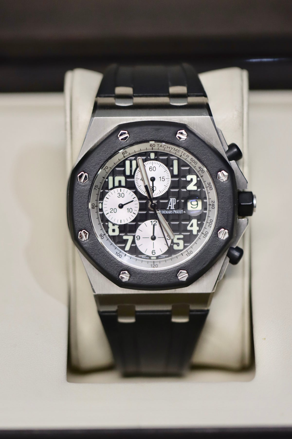 Audemars Piguet Royal Oak - Offshore - 42MM - Rubber Clad - 25940SK
