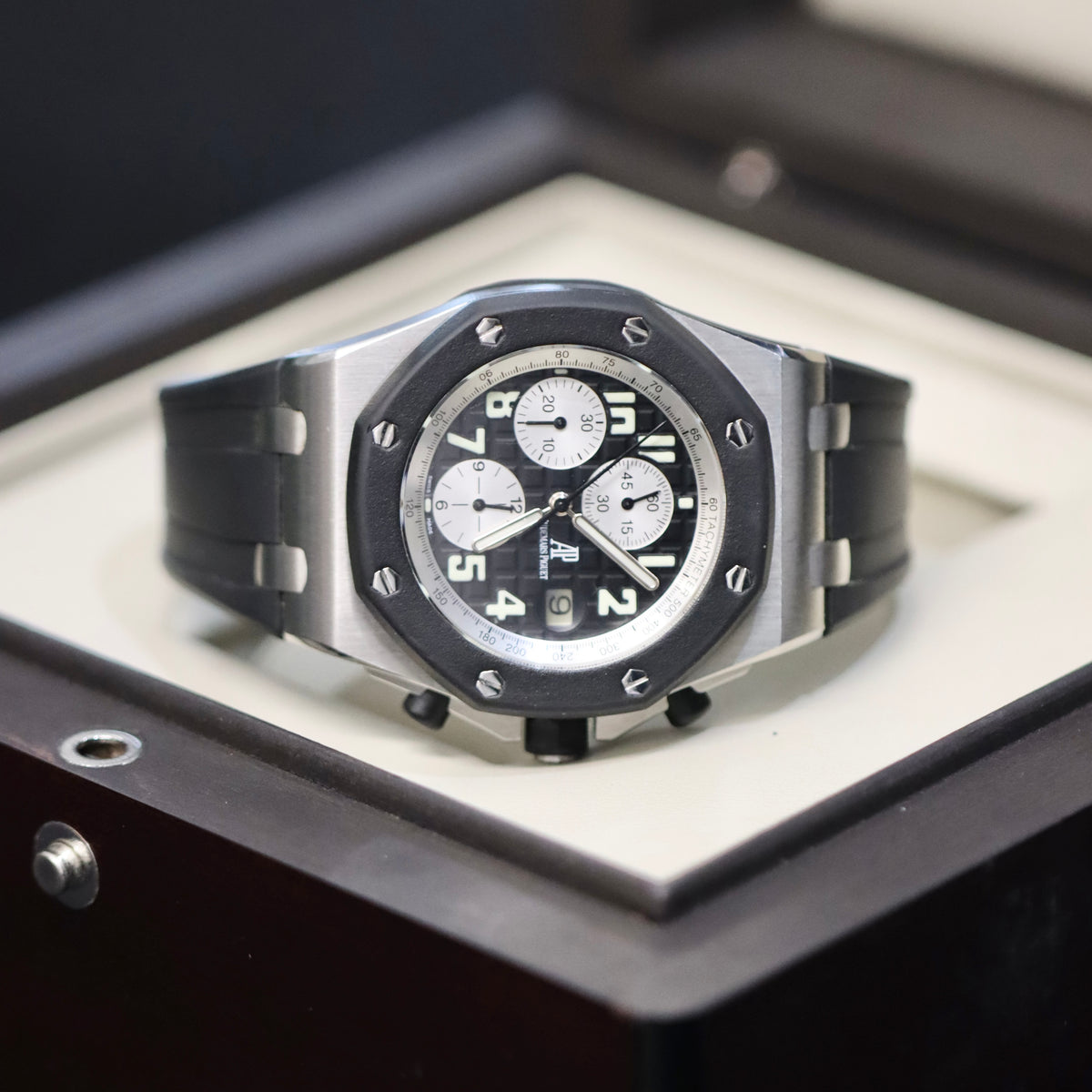 Audemars Piguet Royal Oak - Offshore - 42MM - Rubber Clad - 25940SK