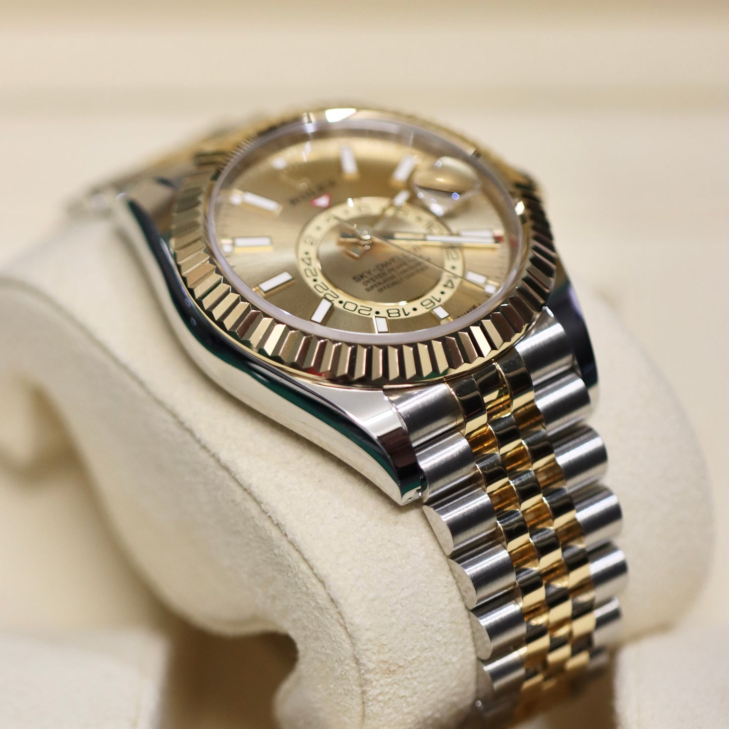2024 Rolex Sky-Dweller 336933 - Champagne - Jubilee - Box & Papers
