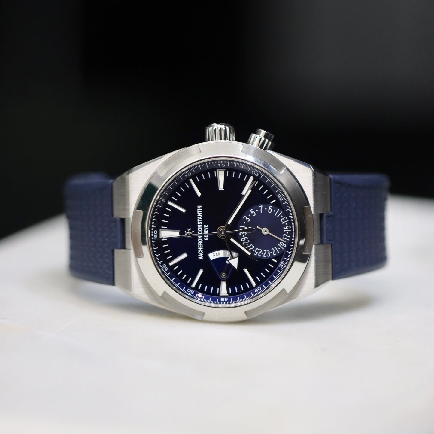 Vacheron Constantin Overseas 7900V - Dual Time - Blue