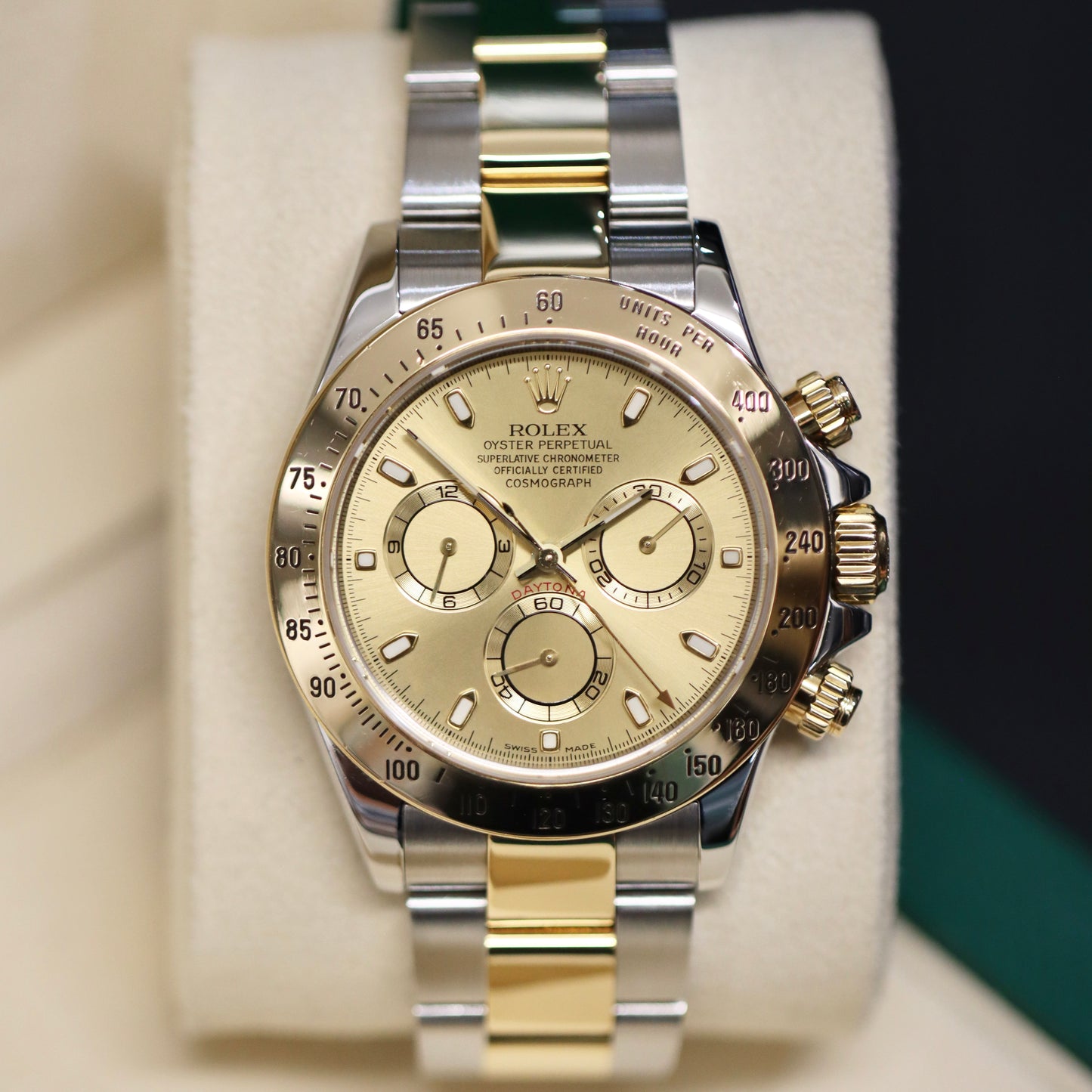 2004 Rolex Daytona 116523 -Champagne - 40MM - Box & Papers
