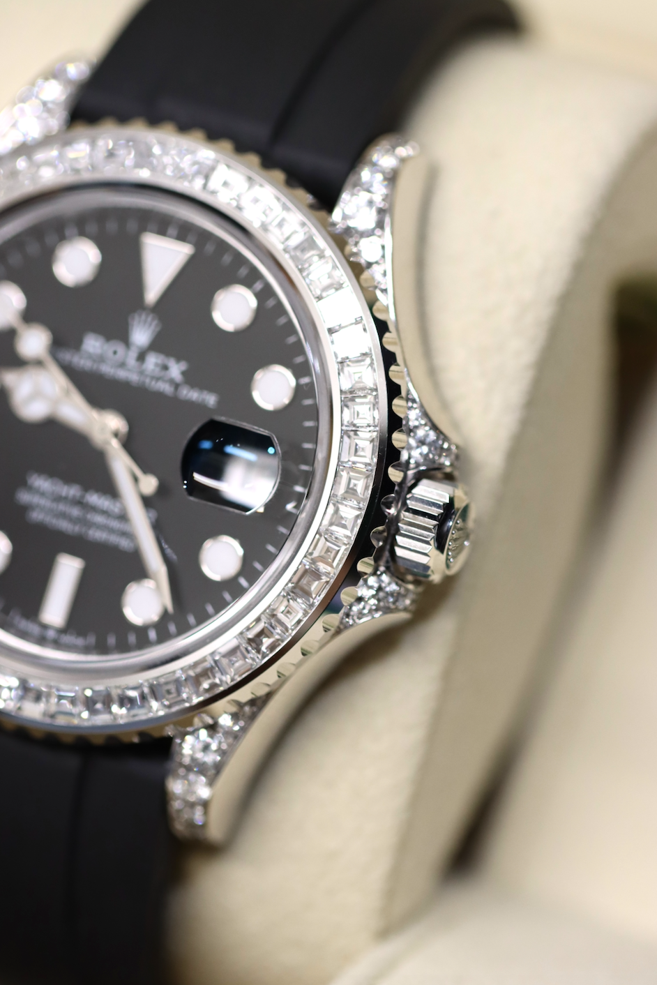 2024 Rolex Yatch-Master 42mm White Gold - F VS Diamonds
