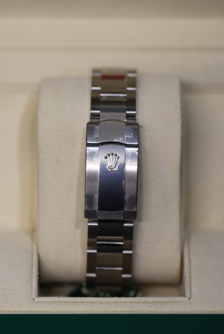 Unworn Discontinued Rolex Oyster Date 34mm