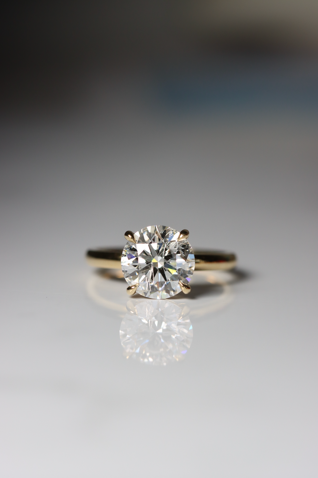 Round Brilliant Solitaire Engagment Ring - 3.05ct